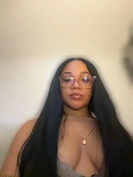 Ashley_Tompson1