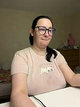 Hungry1bunny - sit on your face without panties
