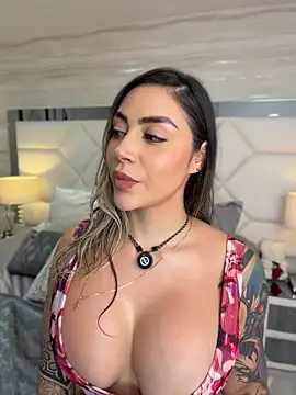 Miacoleman_ - Suck finger