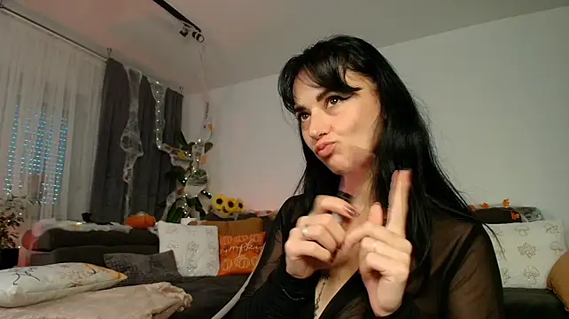 JacquelineHexx - Feeling extra naughty 😈