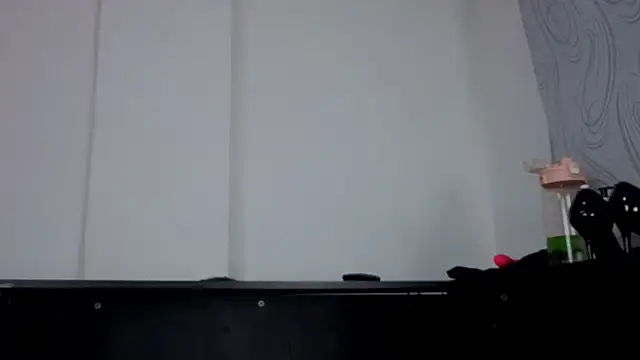 Mariana_Lu - plug ass+ azotes