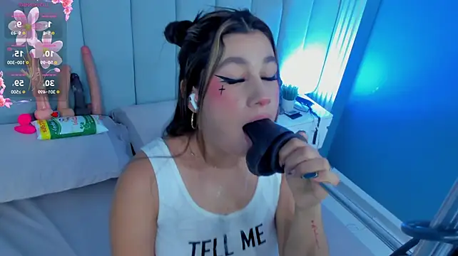 Karla_cullen18 - SHOW TITS X 3 min😁😍🥰