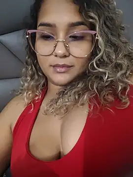 BrendaGirs - Sucking tits