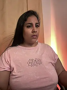 Liith - I masturbate my pussy