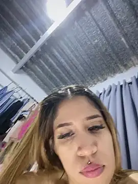 AishaLaurent - anal x 4 minutos