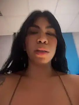 SmileyBabeXXX - FINGERING MY PUSSY IN PUBLIC