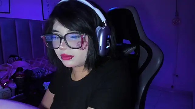 Kitty_Gang - Rub my pussy until it's very wet 🥵💦