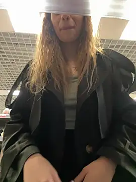 Olivia_Jemison - Camel toy + touch clit in SUPERMARKET