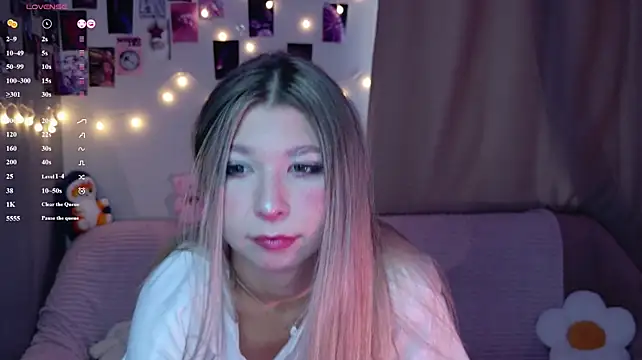 LillyyLilith - Spank my juicy ass x 6