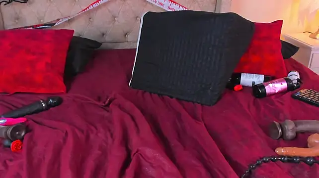 Natalia_collinslim - toy in pussy