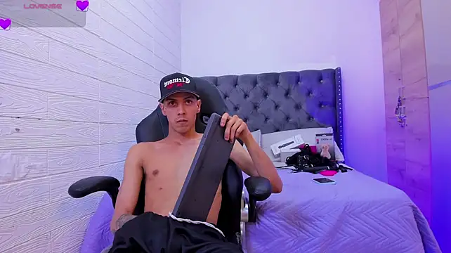 IzzyHiltton_ - cum in tits