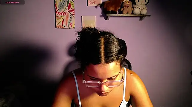 Chleo_rosse - camell toe Chleo