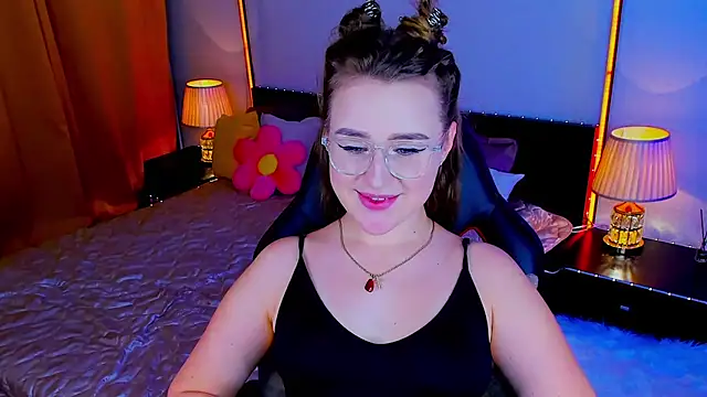 Sofia_beautifuul - Show what color my panties