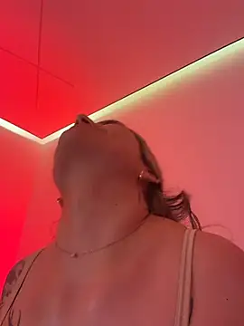 Ariannaa_1 - Spank hard my ass off short 😈