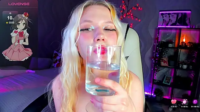 VivieSunn - blow job