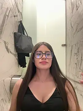 Nicolle_v - DILDO IN PUSSY IN TOILET MEN