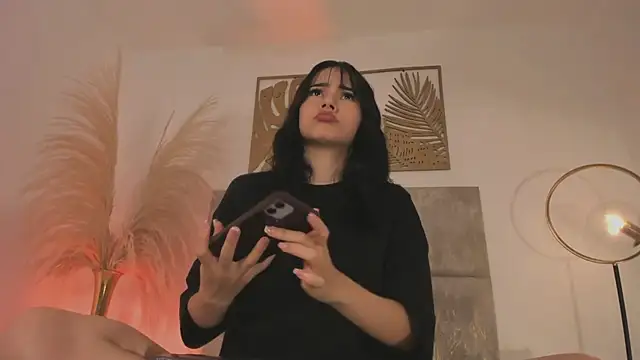AriMoonn_