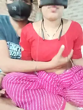Indiansexycouple2