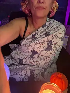 TheDime - Squirting on Targets