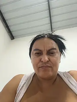 Horny-Mommy-Dirty - Hércules my pussy