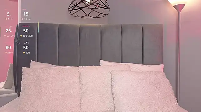 Ninna_curly - SPANK ASS X16 + TWERKIN