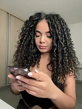 Curlyierr - SHOW BOOBS + OIL +AHEGAO FACE