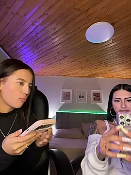 Hilary_pinkk - Zoom pussy x2 + saliva 🙈