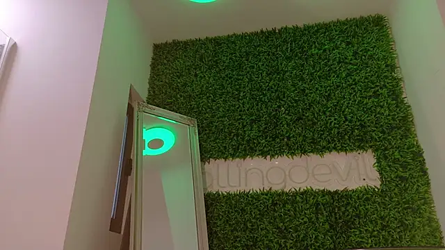 Realhotfallingdevil
