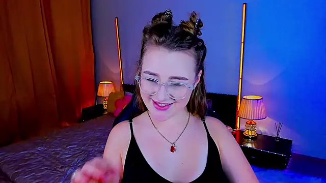 Sofia_beautifuul - Show what color my panties