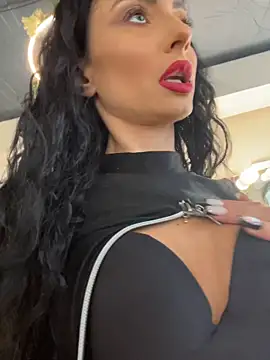 FeetVibe - 👠 Walk All Over Your Attention