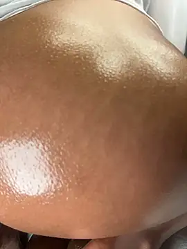 _mayka - a huge puddle in my pussy 💦💦