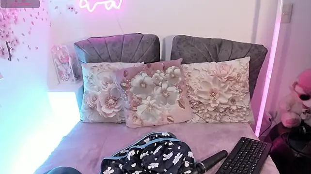 Sophia_Vera - 🧁DOGGY STYLE SPANK ASS CONTROL 3 MIN💕