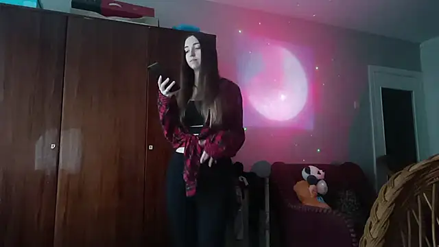 WynonaFarhat - Send a kiss