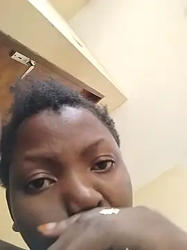 Daddydoll20 - SPRAY MILK ON FACE