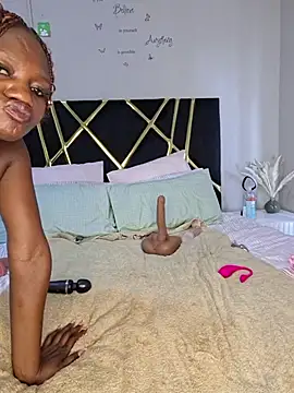 NaughtyMilf_Lilly - LETS GET MESSY AND WET