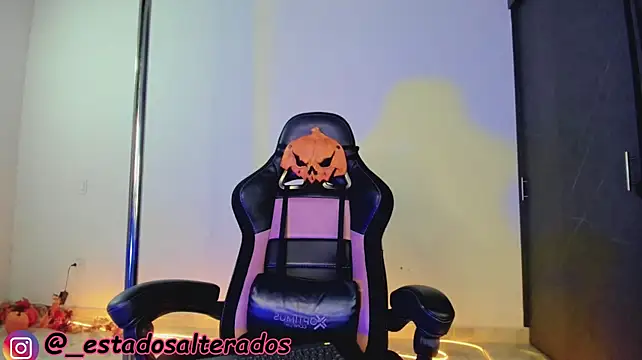 Auraeroticaxxx - flash tits