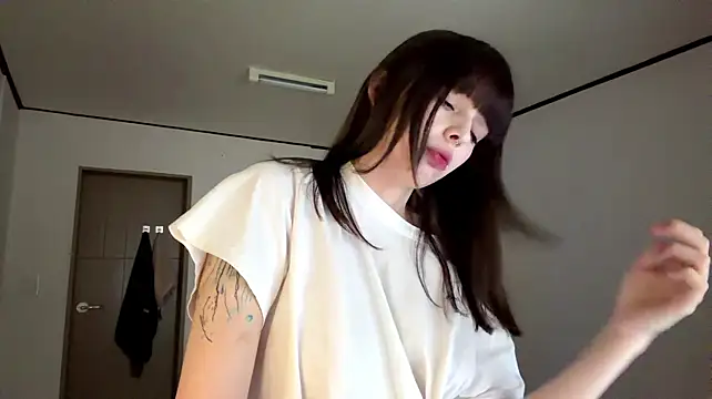 KathiePeeks - 💝air kiss to you cheek💝