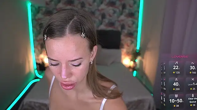 Sexy_Ira - ride dildo squirt show