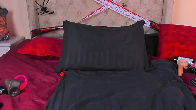 Natalia_collinslim - toy in pussy