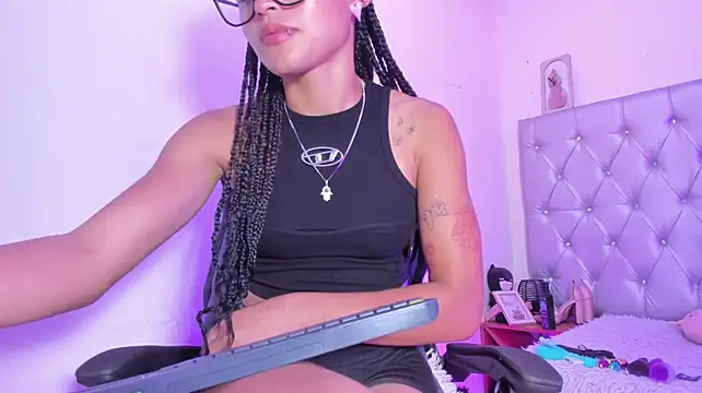 Sharonxt - Show ass