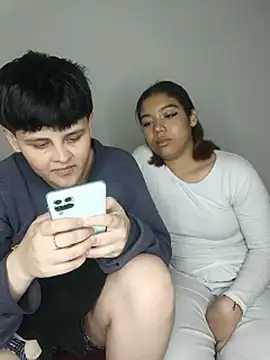 Valkiria_and_Sam - 3 fingers in my pussy sam