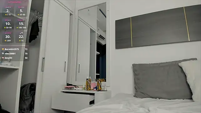Florawinx - pussy play cum