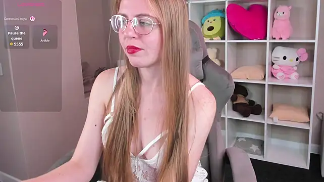 Joann_Shermann - show off curves