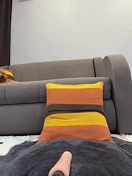 Yanika_