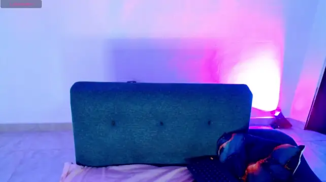 Paula_vega10 - play with my ass