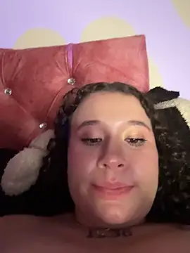 Ivyy__1 - TWO FINGERS IN COUCH:ahh: