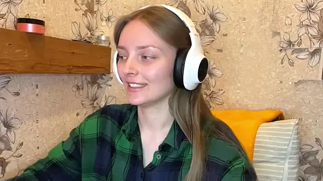 EmyMiu - my hot photo in PM