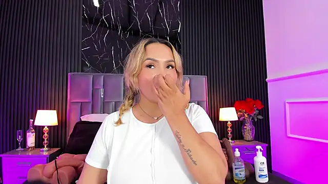Bigsexxyass - PLUG ANAL+2 FINGERS