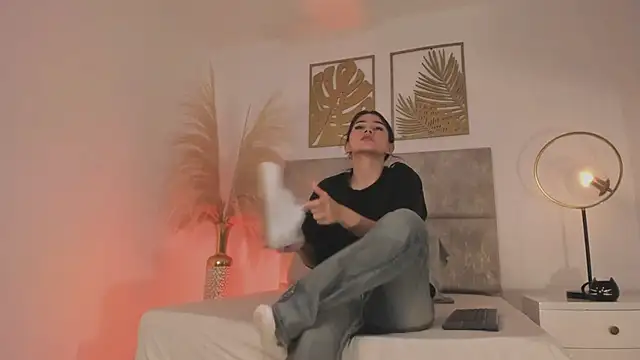 AriMoonn_