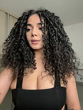 Curlyierr - SHOW BOOBS + OIL +AHEGAO FACE